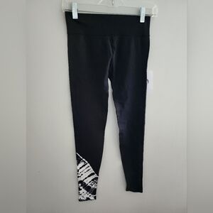 Zyia Black Hendrix Performance Mid-Rise 7/8